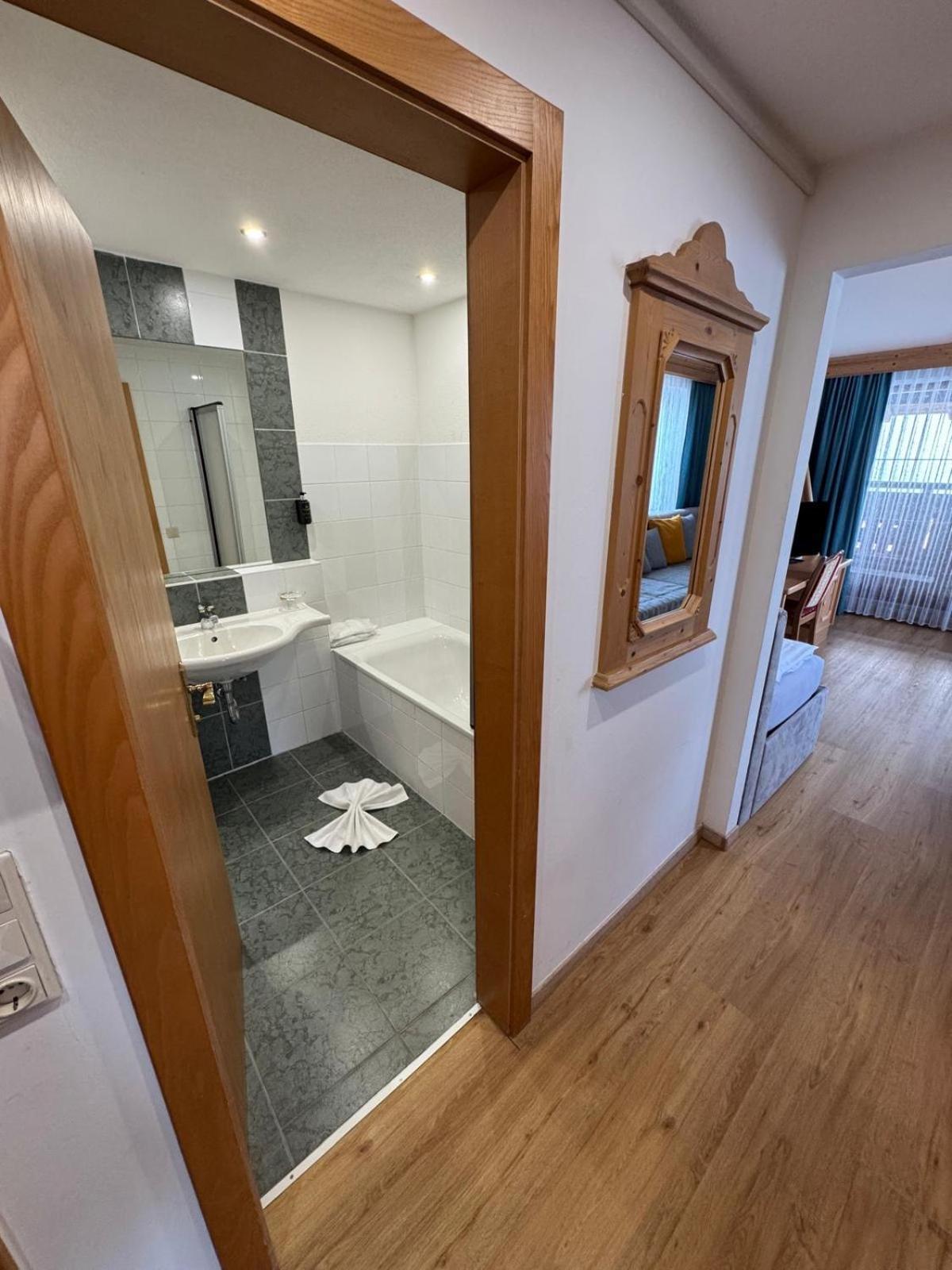סנט לאונרד אים פיצטל Tieflehner Hof Pitztalhaus Hotel מראה חיצוני תמונה