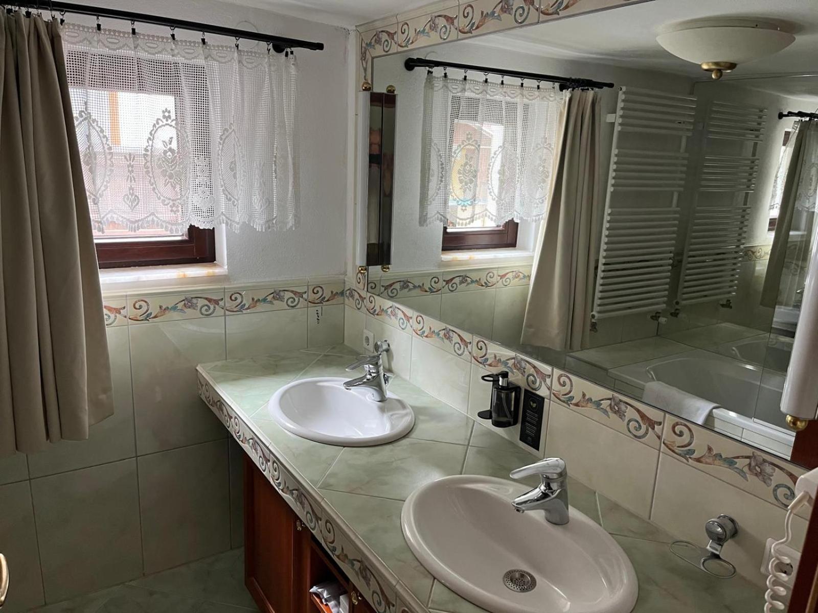 סנט לאונרד אים פיצטל Tieflehner Hof Pitztalhaus Hotel מראה חיצוני תמונה